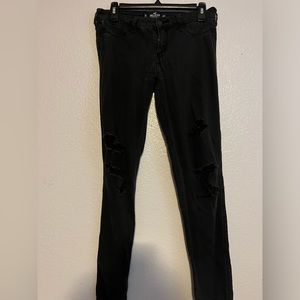 Black distressed skinny jeans